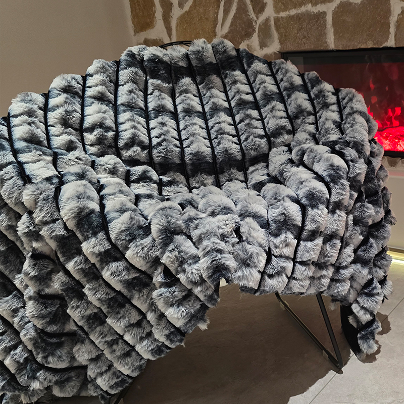 Back printing stripe cutting flower cutting rabbit hair