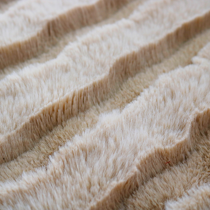 Cutting flower rabbit hair